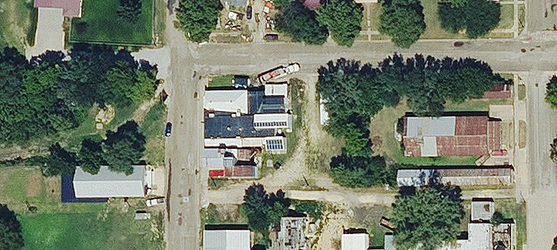 106 Railroad Ave