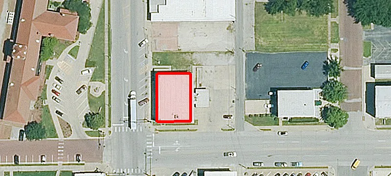 102 Lincoln Ave