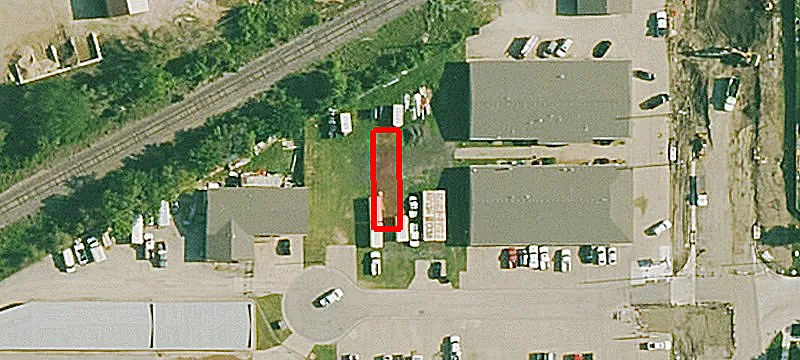 4049 Woodlawn Ct