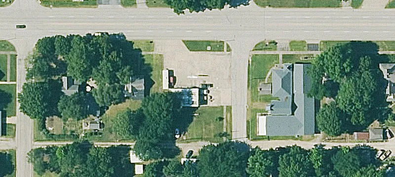 302 Mary St