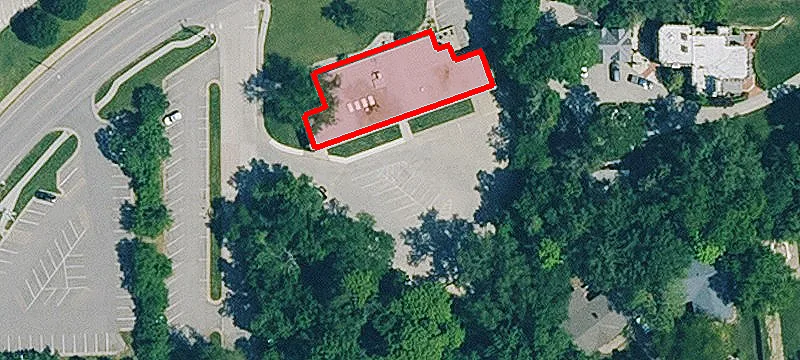 2031 Poyntz Ave