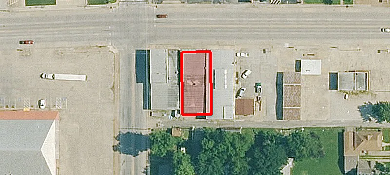 2524 Main St