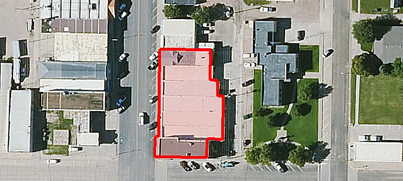 208 Ctr Ave