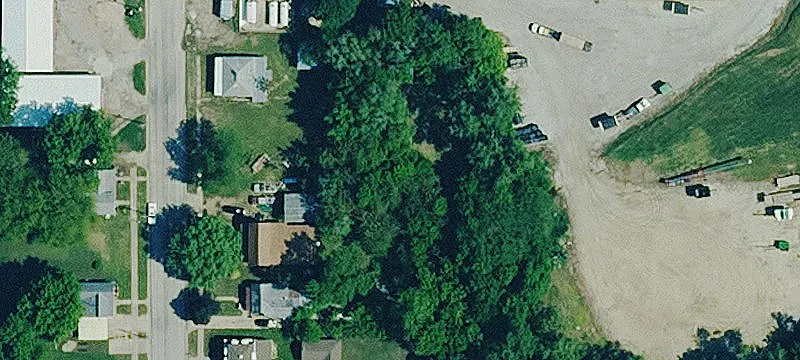 122 Railroad Ave
