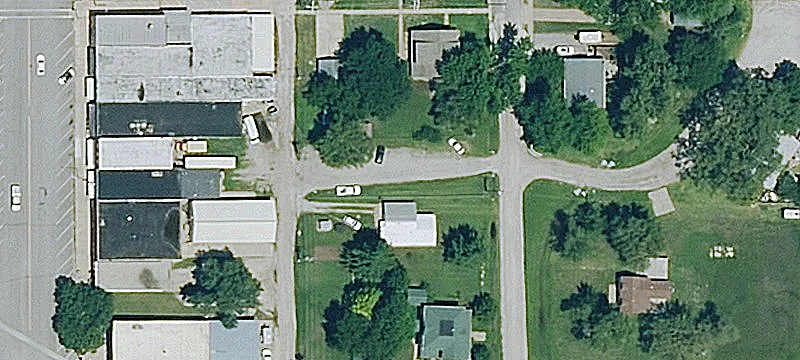 Maple St