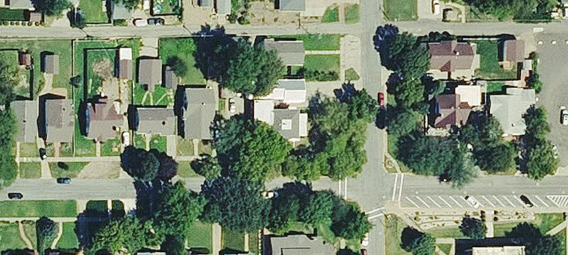 922 Republican St