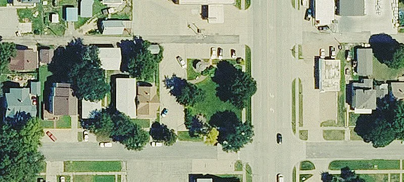 Lincoln St