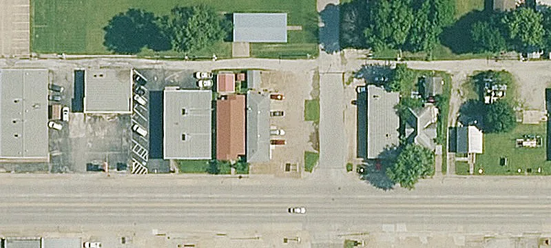 2503 Main St