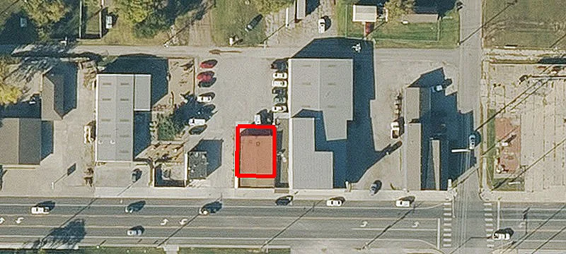 1415 Main St