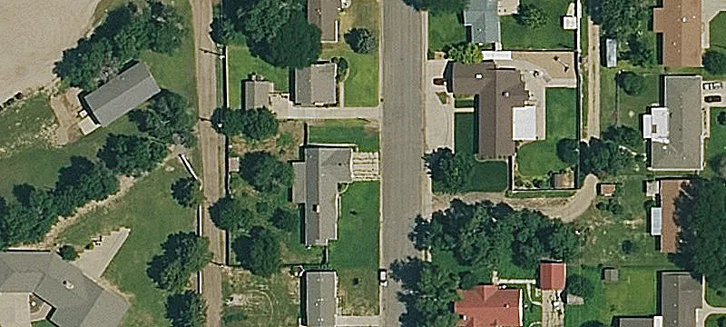 Lakin, KS 67860