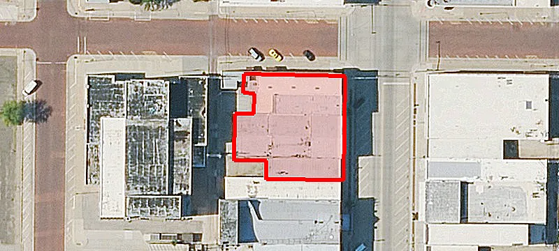 305 Main St