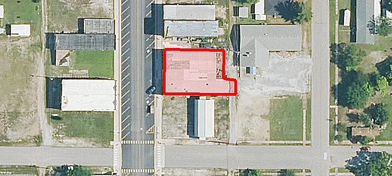 211 Main St