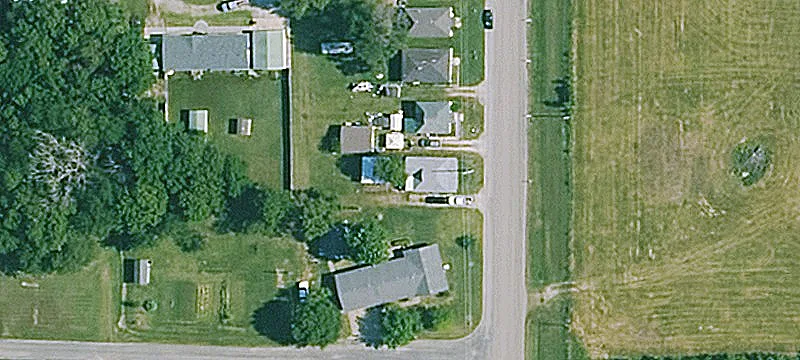 811 15 St