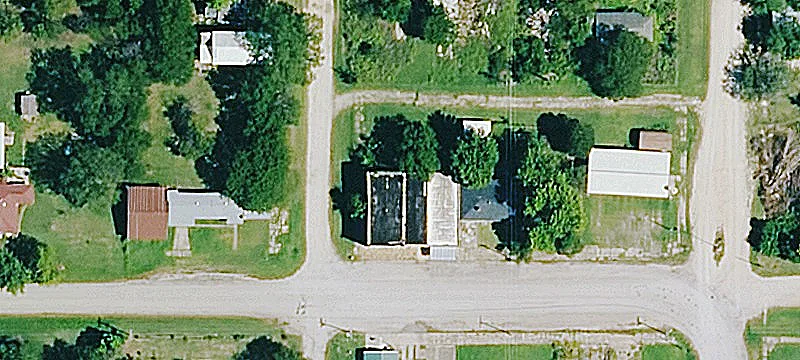 102 6th St