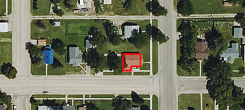 102 Bird Ave