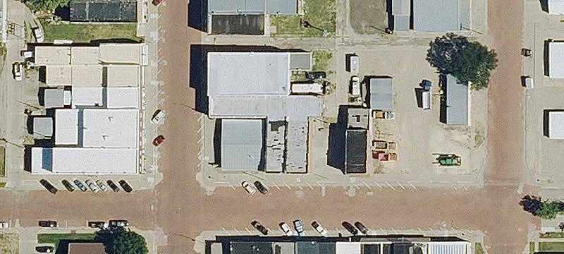 106 Commercial St