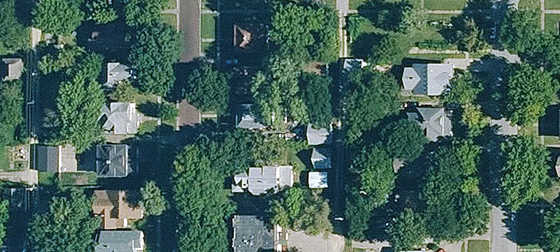 824 Un St