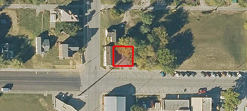 937 Commercial St