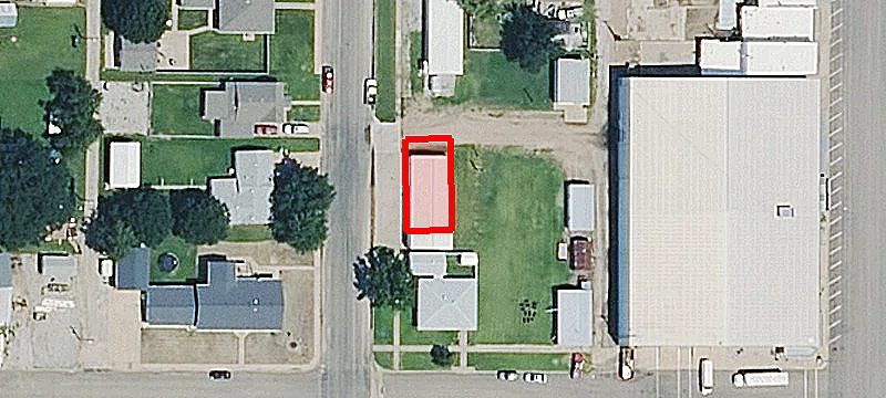 210 2nd St