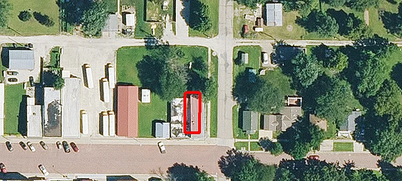 128 Main St