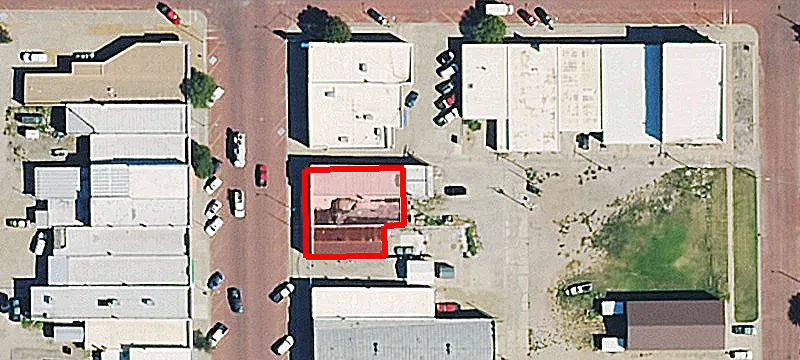 128 Main St