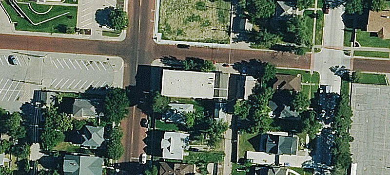 910 2nd Ave