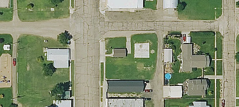 102 Kansas Ave