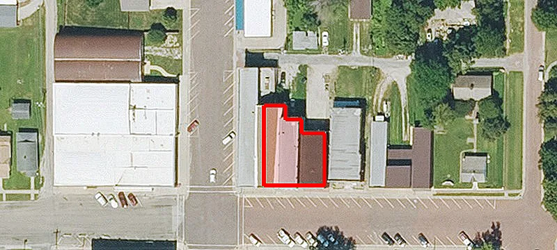 102 Walnut St