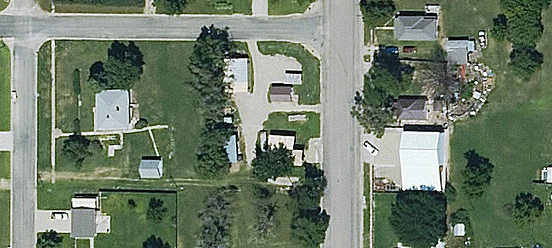 307 Douglas St