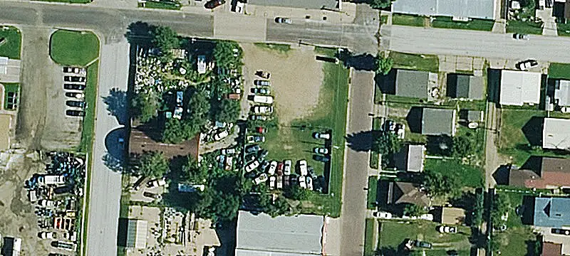 Woodland Ave
