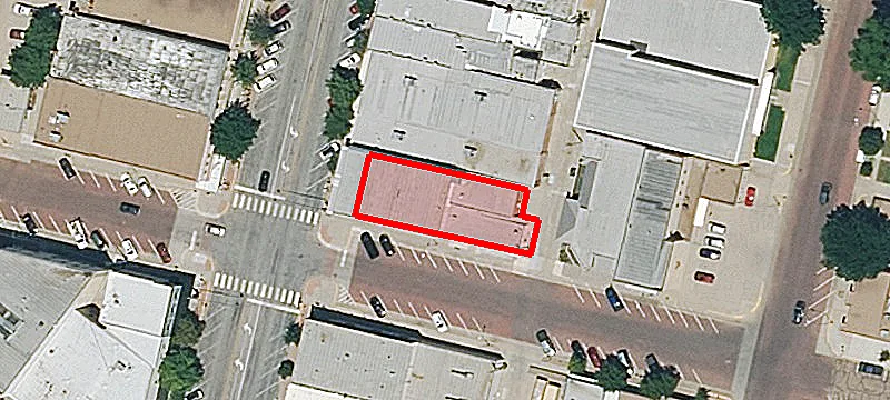 402 Main St