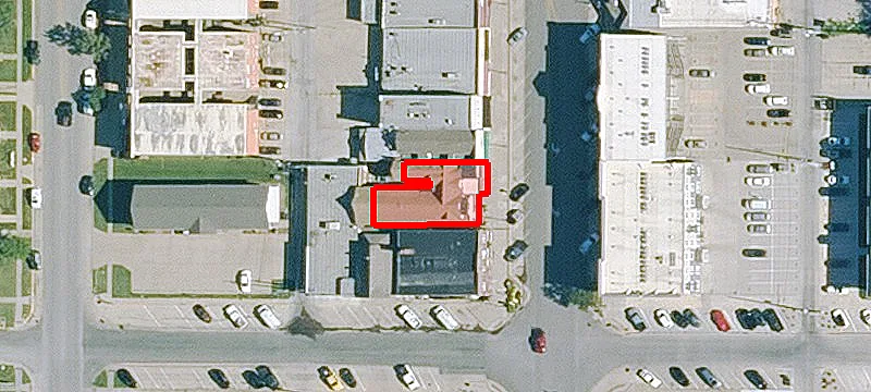1105 Commercial St
