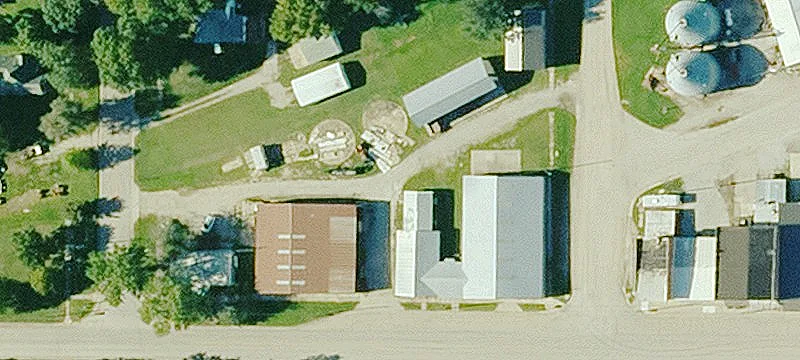 305 Main St