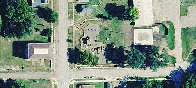 Cottonwood Ave