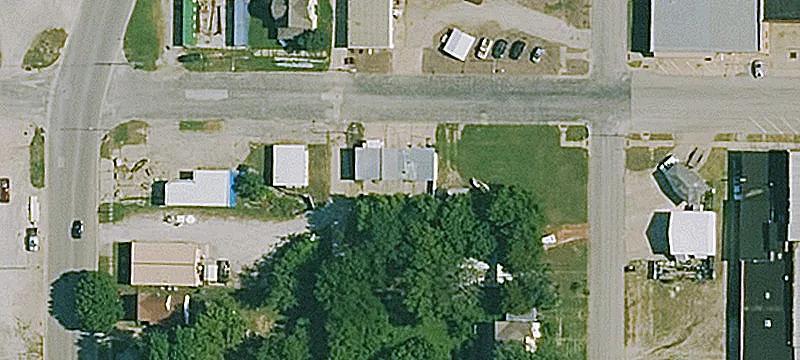 320 Madison St