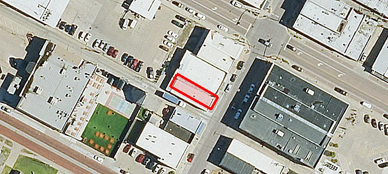 711 Main St