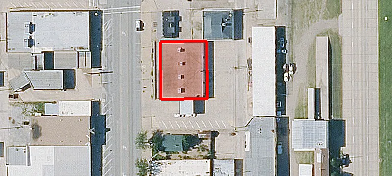 1612 Main St