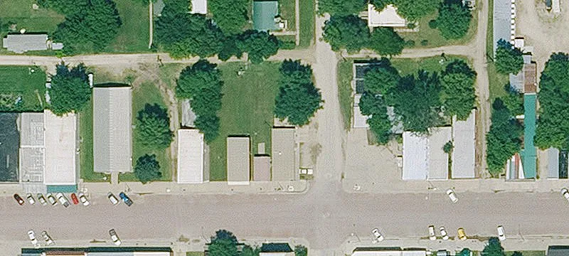 102 Mackenzie St