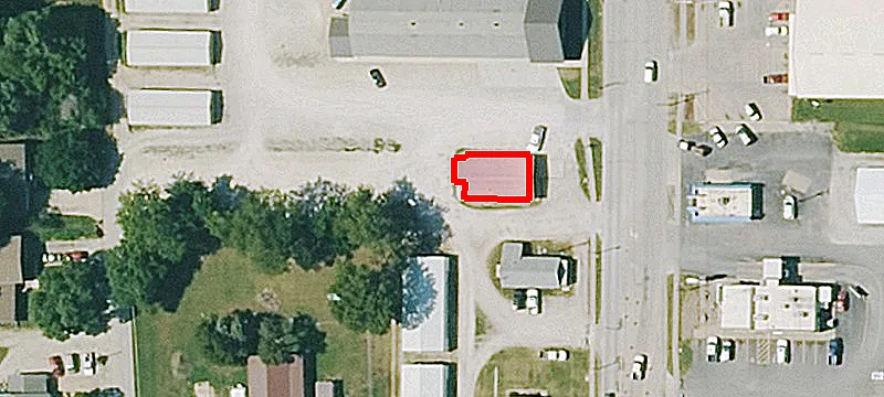 305 Maple St