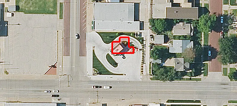 100 Main St