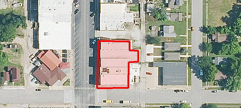 413 Main St