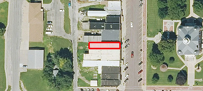 121 Main St