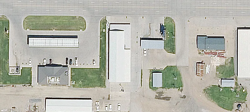 411th E Santa Fe Blvd