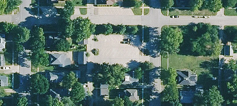1025 Neosho St