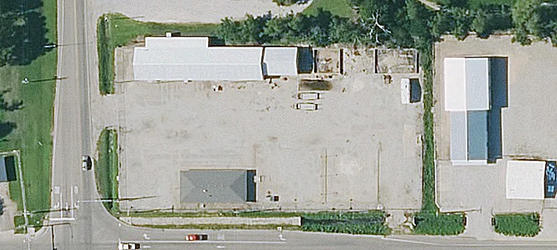 2400 Main St