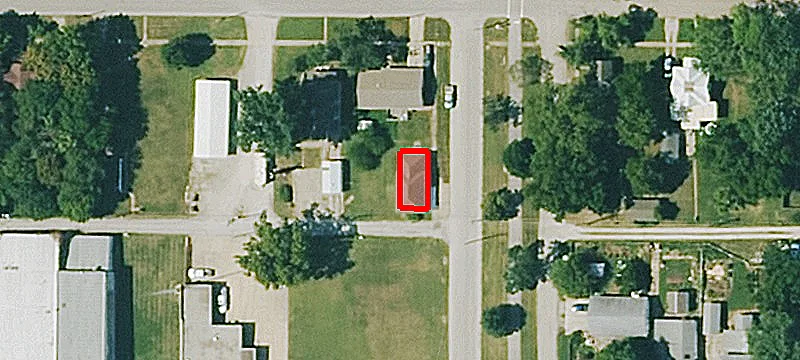 305 Main St