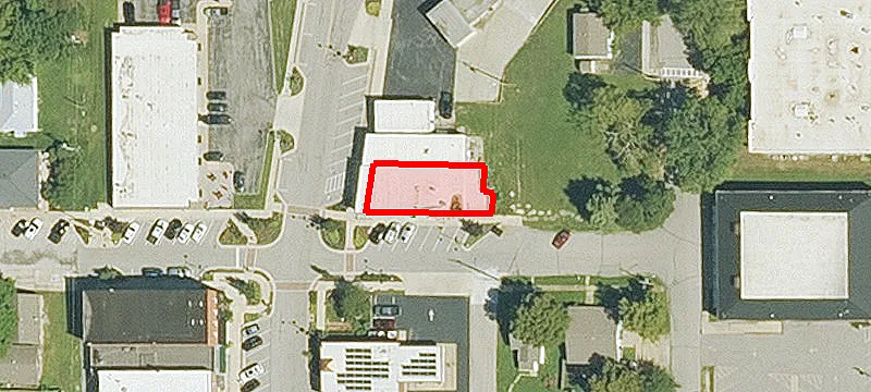 17 Broadway St
