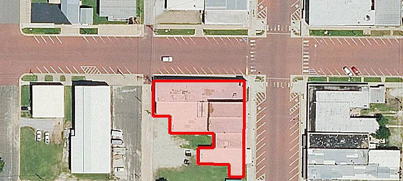 101 Main St