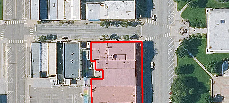 1321 Main St