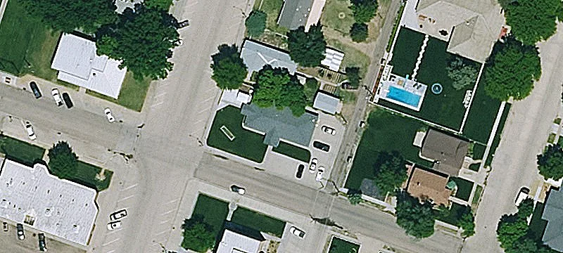301 Main St